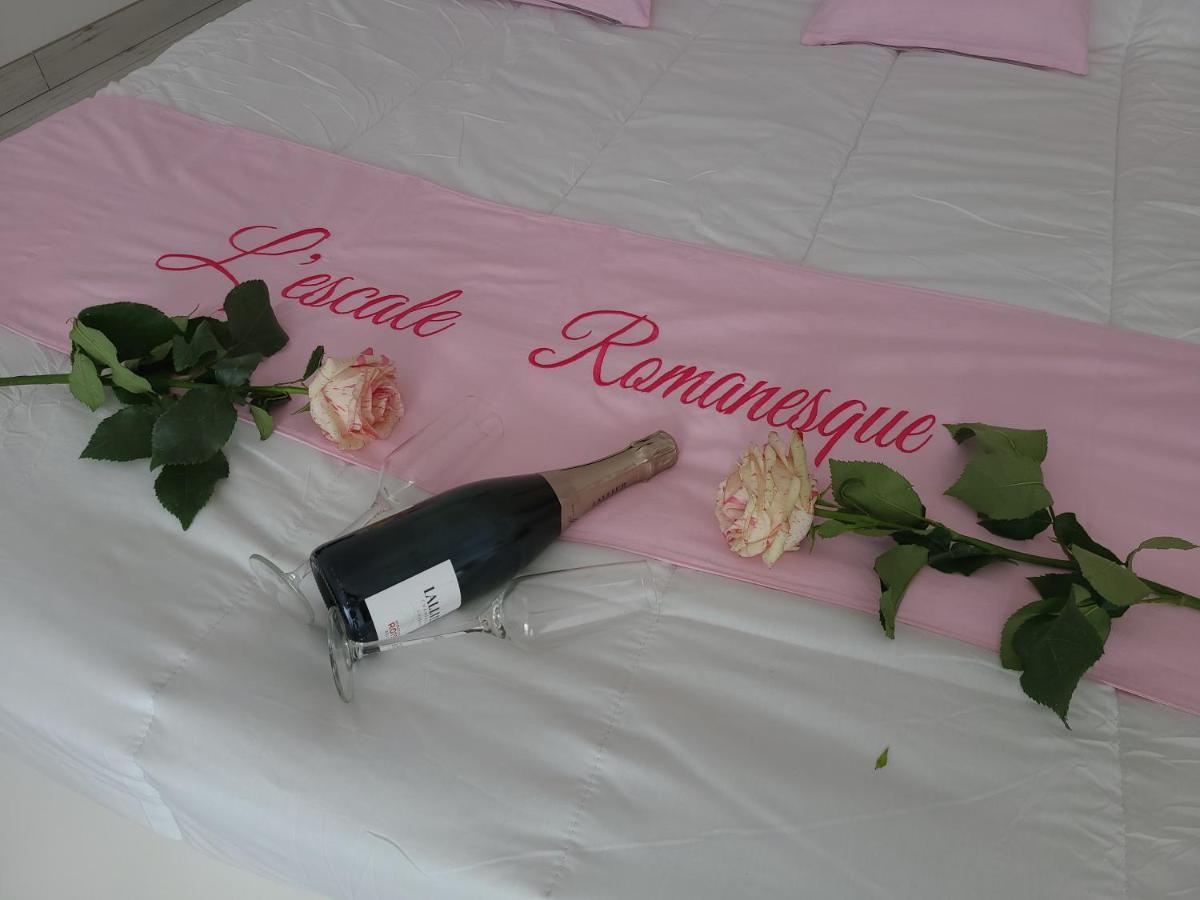 L'Escale Romanesque Ozeville Екстер'єр фото